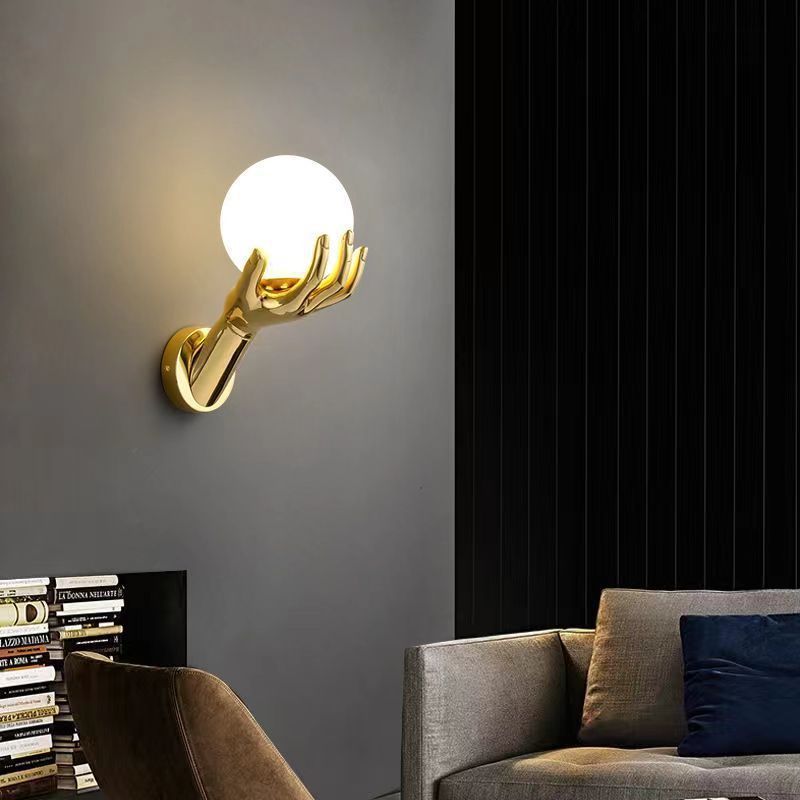 Sala de estar red roja lámpara de cabeza nórdica moderna lámpara de cama de brazo dorado personalidad cama de lámpara de pared hotel