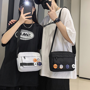ins���^�������e�����Lб�������ϵ�μ��Ů��H����������С��