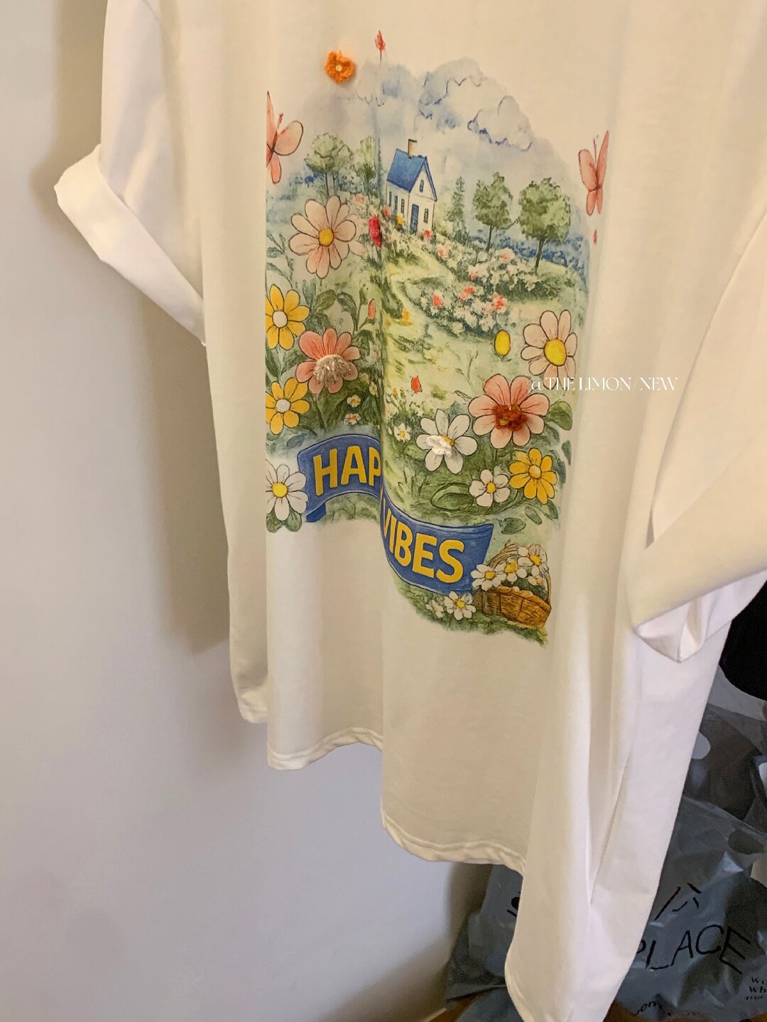 Áo thun nữ cổ tròn in họa tiết hoa vườn hè, tay ngắn, form rộng phong cách Hàn Quốc — trắng ngà chi tiết 11
