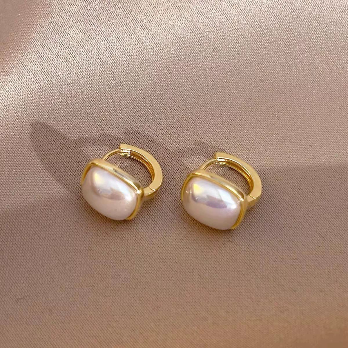 925 aguja de plata estilo de Hong Kong retro pendientes de metal pendientes de anillo liso geométrico de alto grado de las mujeres pendientes exagerados del viajero del todo-fósforo
