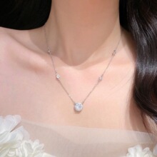 �羳���N�ʌ�С�A��������Ů�߼����p��С���OӋ���i��¿��