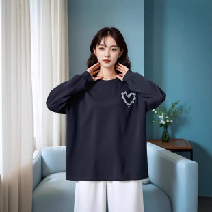 300 Jin extra large size women's fat sister Korean style design sense sweater bright diamond love decoration 2025 spring and autumn new