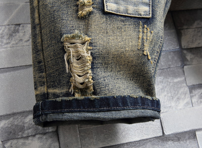 Pantaloncini in denim da uomo con fori strappati, 5/4 p, vestibilità slim oversize versatile da uomo alla moda, pantaloncini in denim 5/5, mendicanti_voghion.com