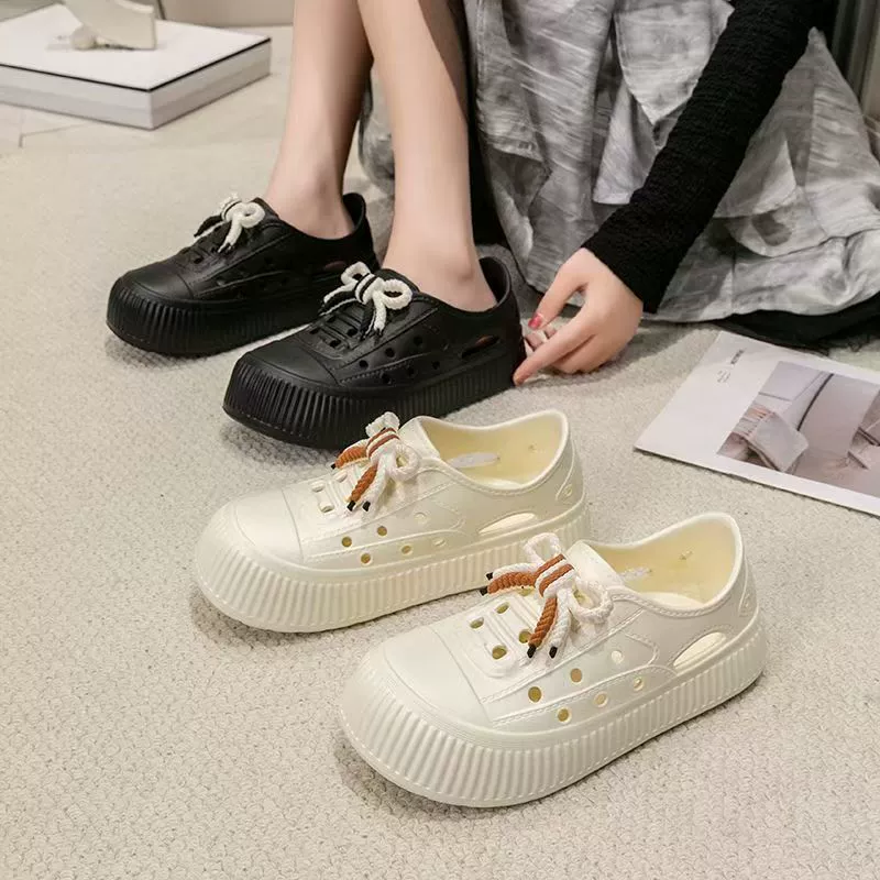 Летняя легкая пещерная обувь с толстым дном носит лук