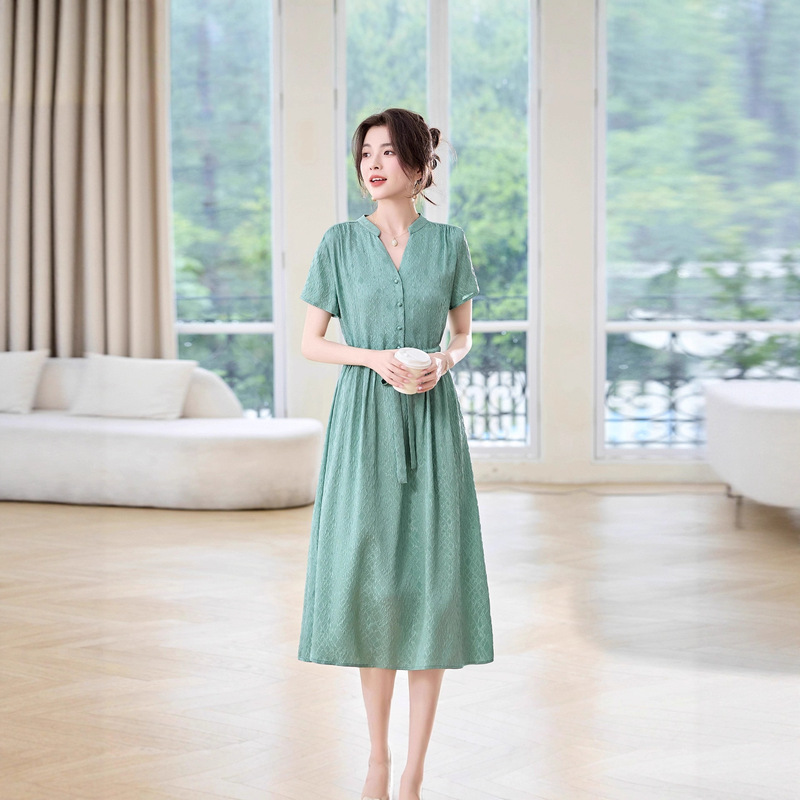 Summer New Heavy Silk Dress, Mulberry Silk Solid Color V-Neck Short-Sleeved Mid-Length Dress