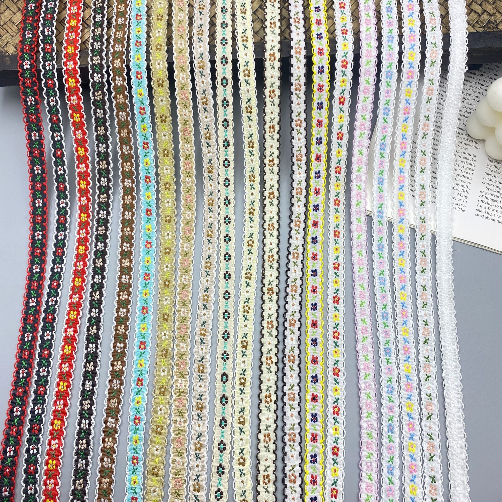 2024 nuevo estilo estilo étnico cinturón jacquard con borde de bloqueo DIY ropa aplicable puños falda sombrero accesorios textiles para el hogar