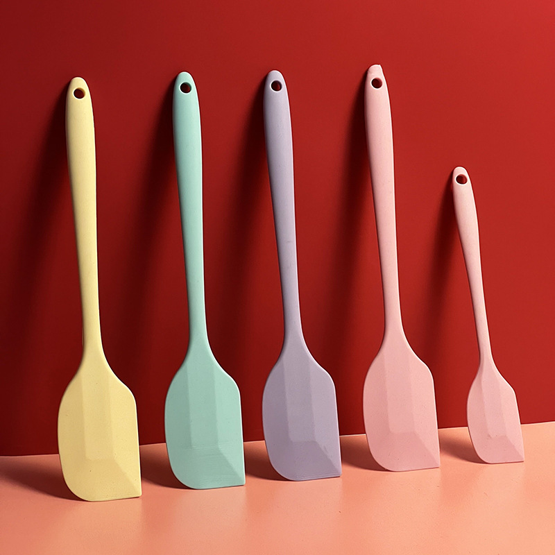 Silicone scraper large small size integrated butter spatula jam high temperature resistant scraper cake cream shovel household baking
