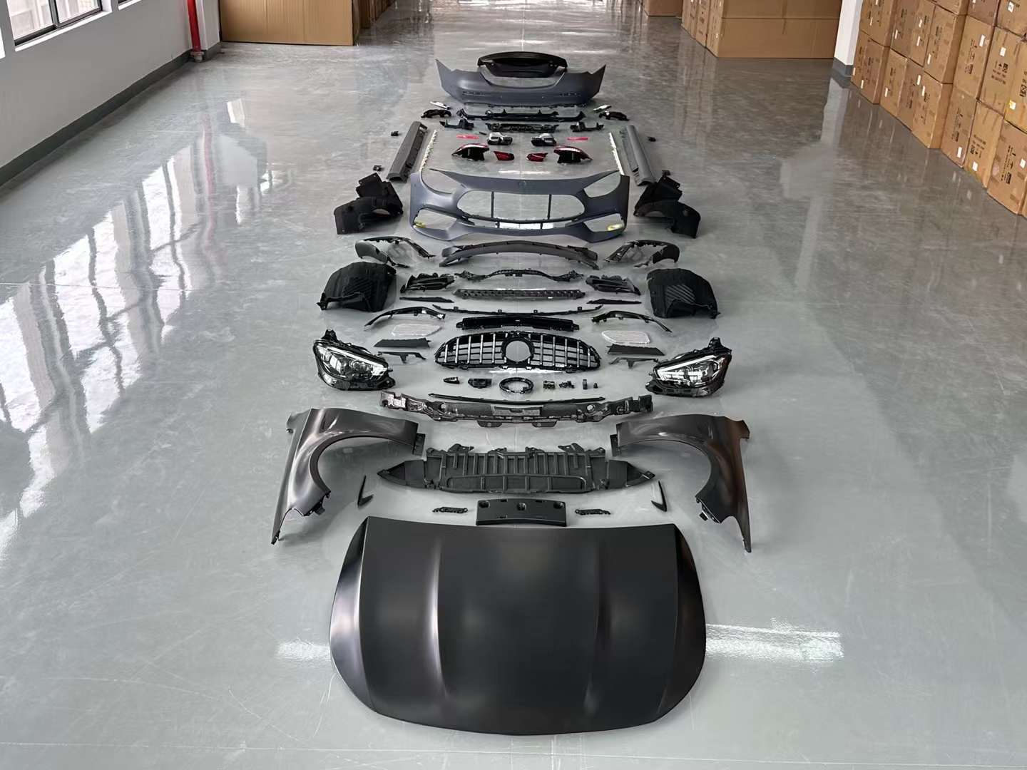 Applicable to 16-20 Mercedes-Benz E-Class W213 Old Change New 21-23 E63S AMG Wide Body Encirclement Kit