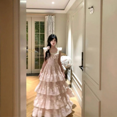 2025新款气质蕾丝小飞袖连衣裙女夏季高级感甜美收腰显瘦蛋糕裙子
