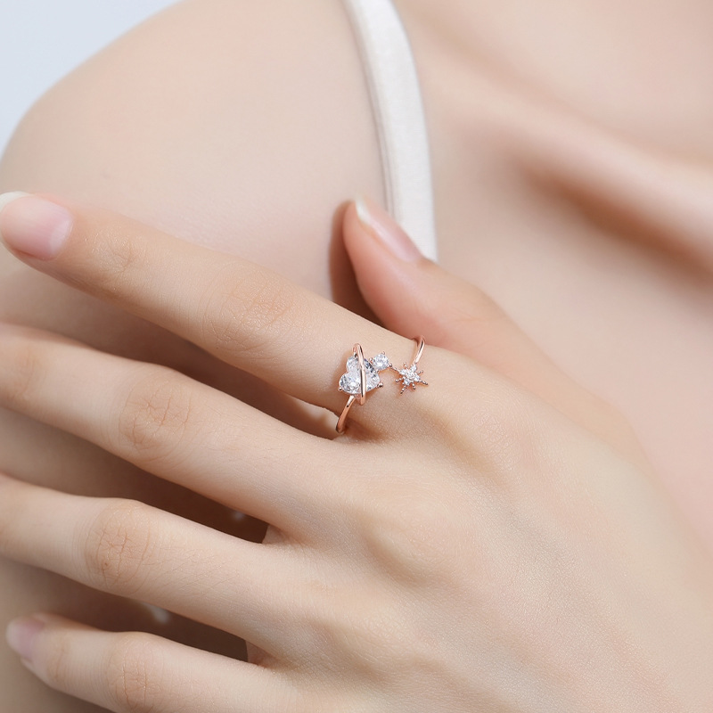 Anillo de plata de ley 925 se refiere al anillo del planeta del amor, sensación femenina de alto nivel, lujo ligero, chica de todo fósforo, nicho, sentido avanzado