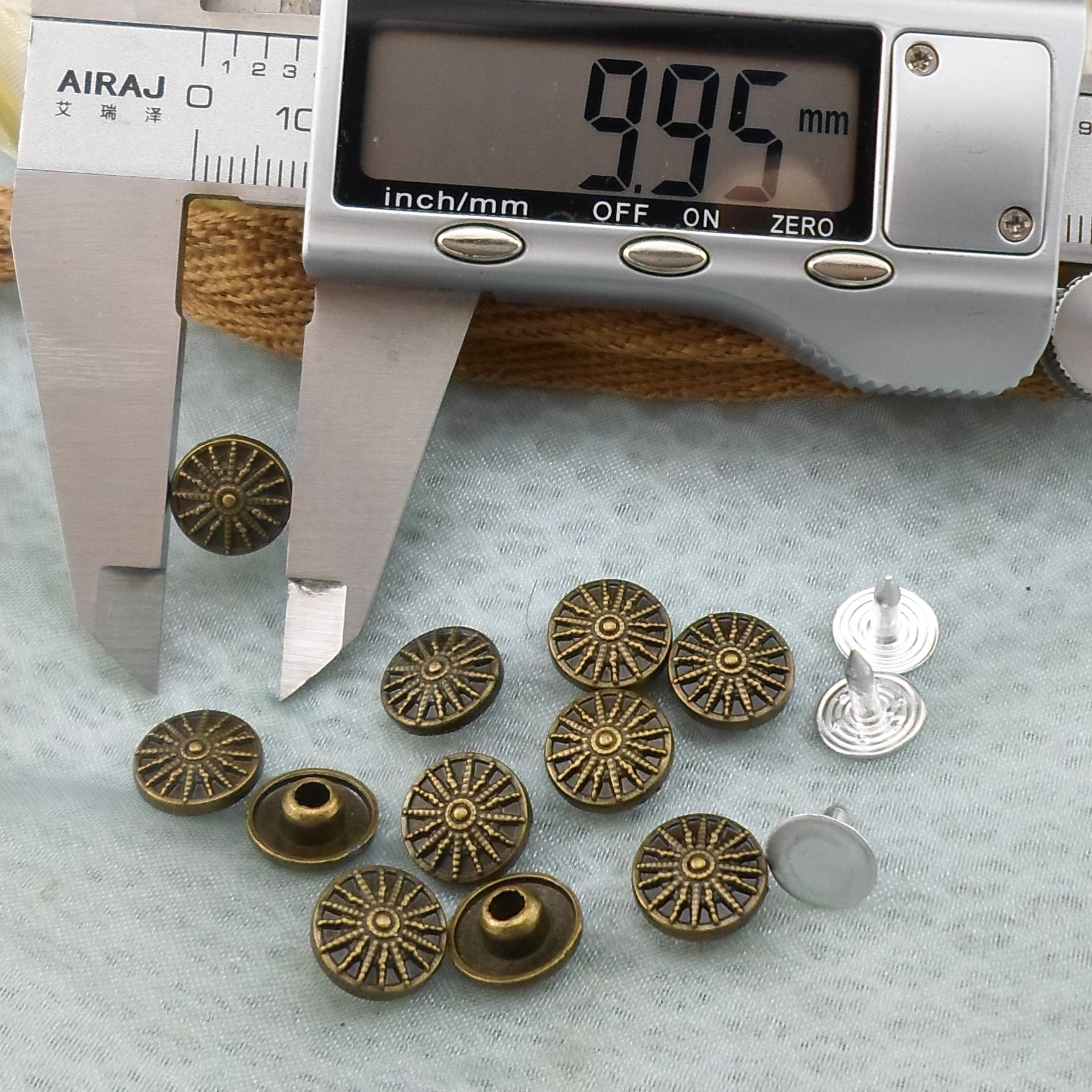 （合金）10MM圆形牛仔裤袋口五金装饰铆钉 衣角撞钉 包包五金钉