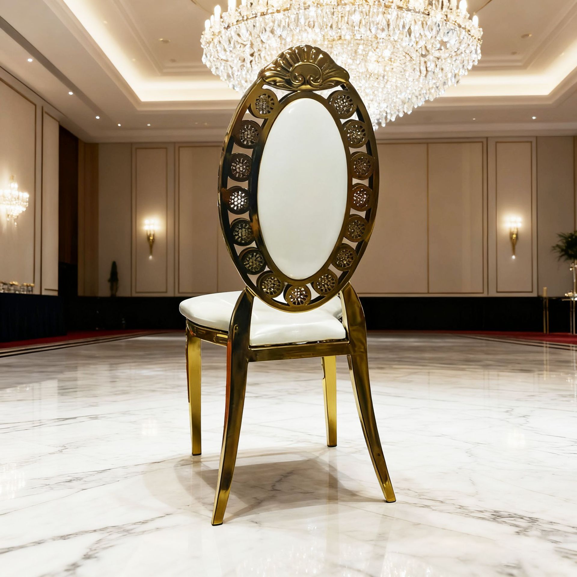 Hotel de estilo europeo silla de banquete sala de bodas dorada silla de respaldo casa bolsa suave silla de comedor de lujo ligera silla de recepción