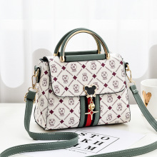 荷包满满流行斜挎包包女夏2025新款单肩斜跨包女百搭高级感小方包