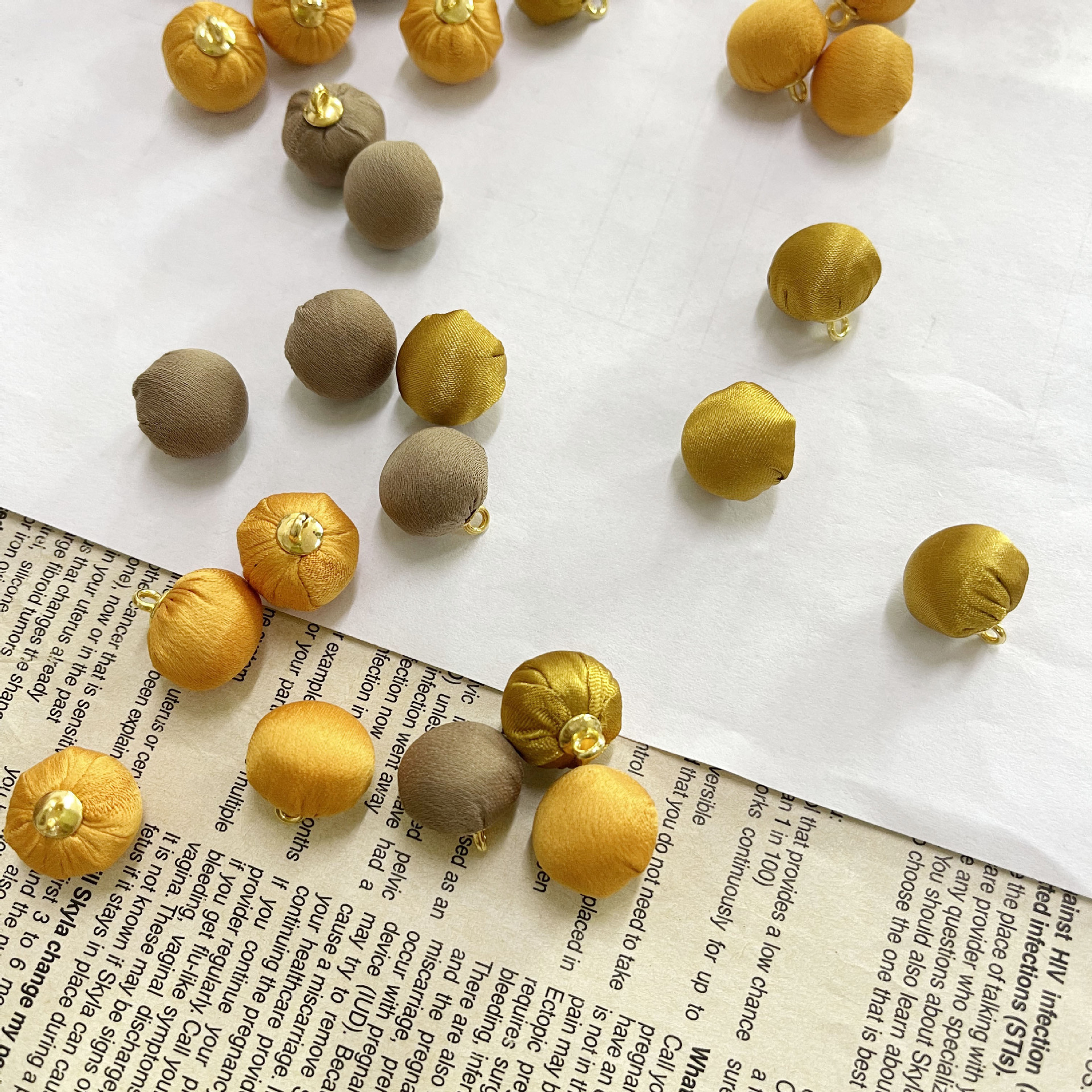 15mm丝绸缎面彩色布球diy手工耳环发饰配件色丁布球工艺品吊坠