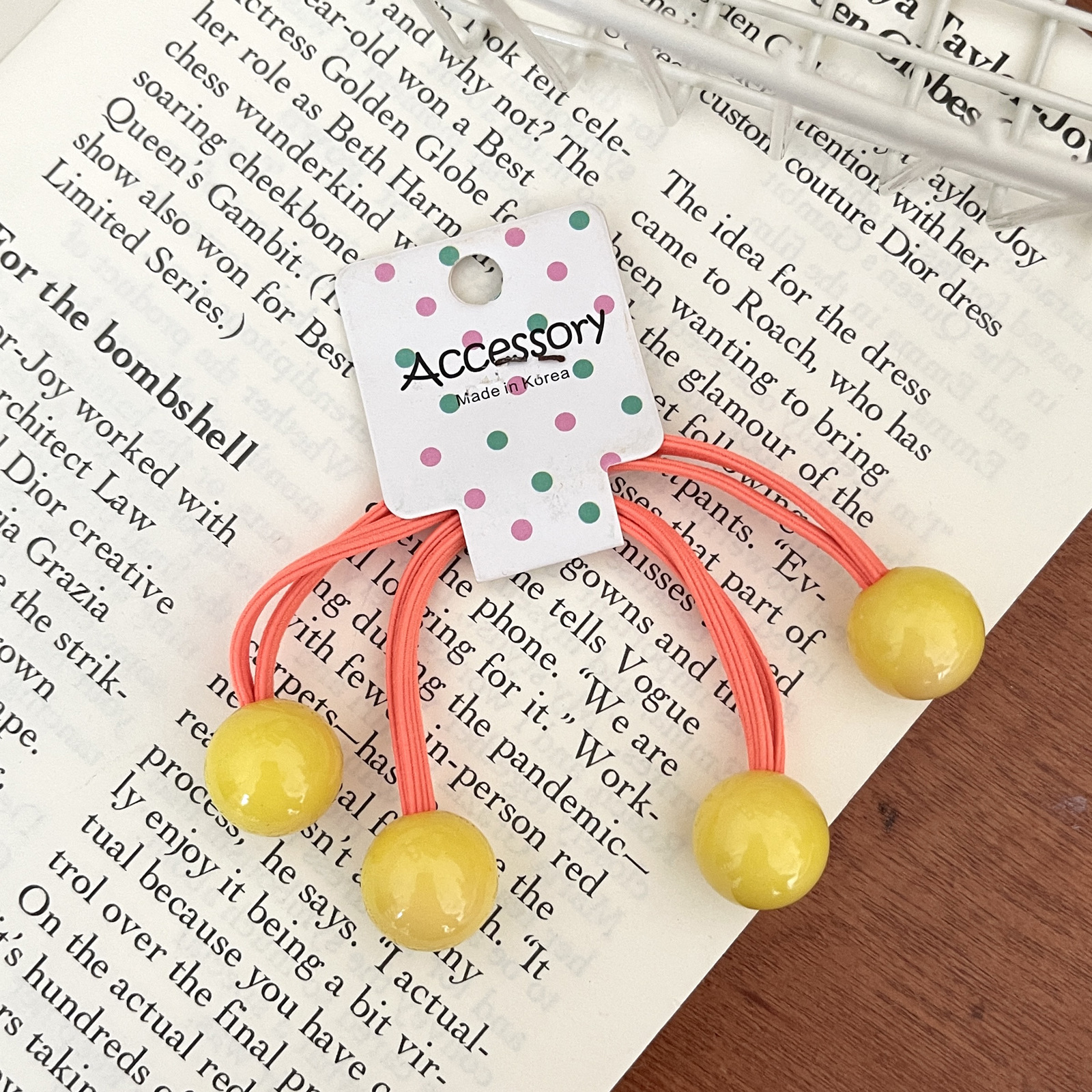 47 # 노란색 볼 고무밴드 2개