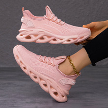 �羳��a��Ь�r�����eŮЬ���h�黨���\��Ь�WЬ�������Ь�ϵ�Ь