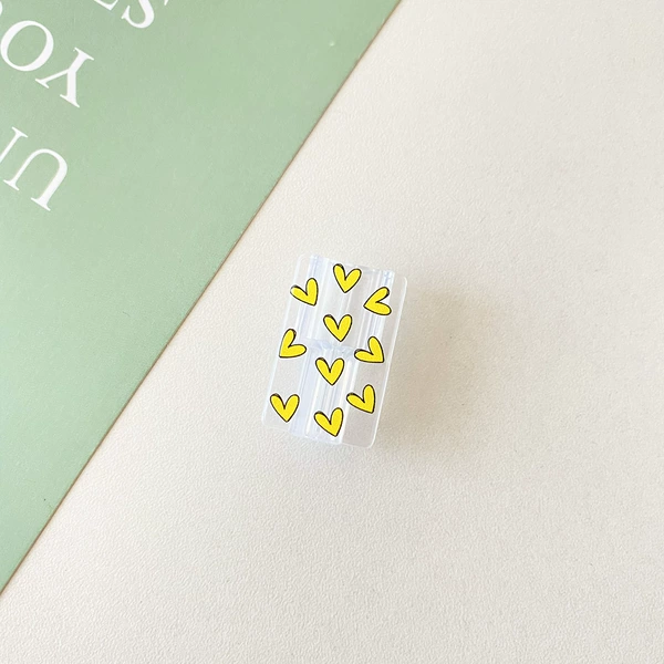 Apple 20w - multiple yellow love hearts [black border] - 1 line set