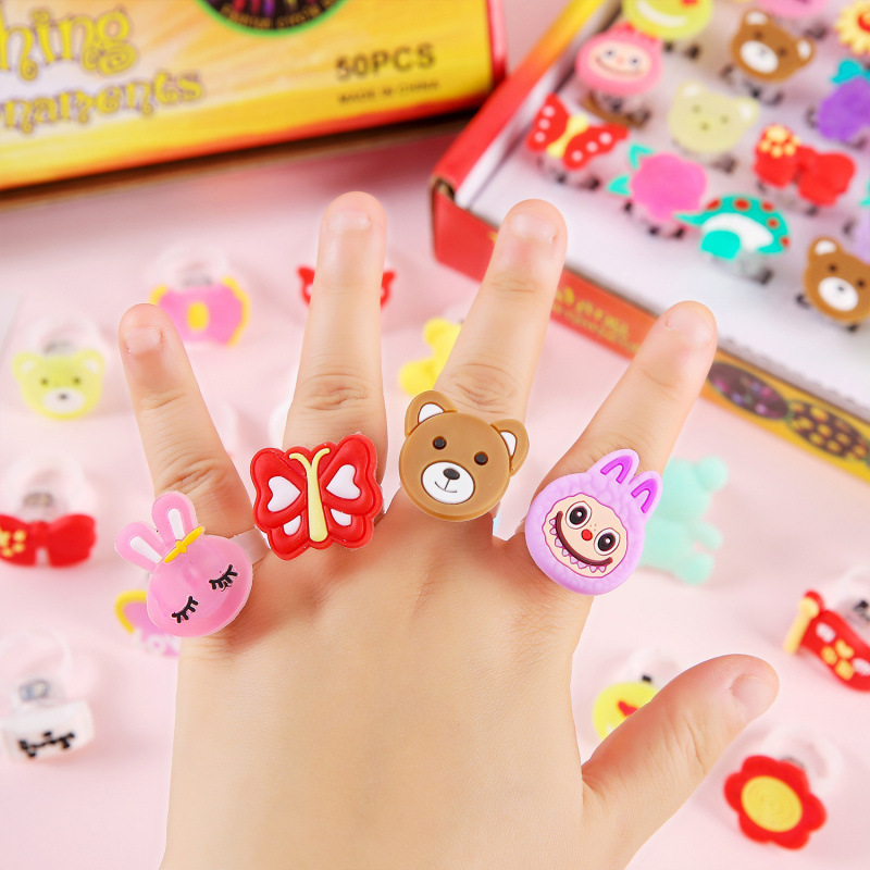Glowing rings, children's small toys, square toys, night market stalls, luminous street stalls, Yiwu promotional items, kindergarten gifts Glowing rings, children's small toys, square toys, night market stalls, luminous street stalls, Yiwu promotional items, kindergarten gifts