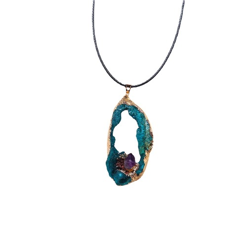 Wholesale agate hole pendant, natural crystal hollow hole slice necklace, inlaid amethyst gold gilt edge pendant