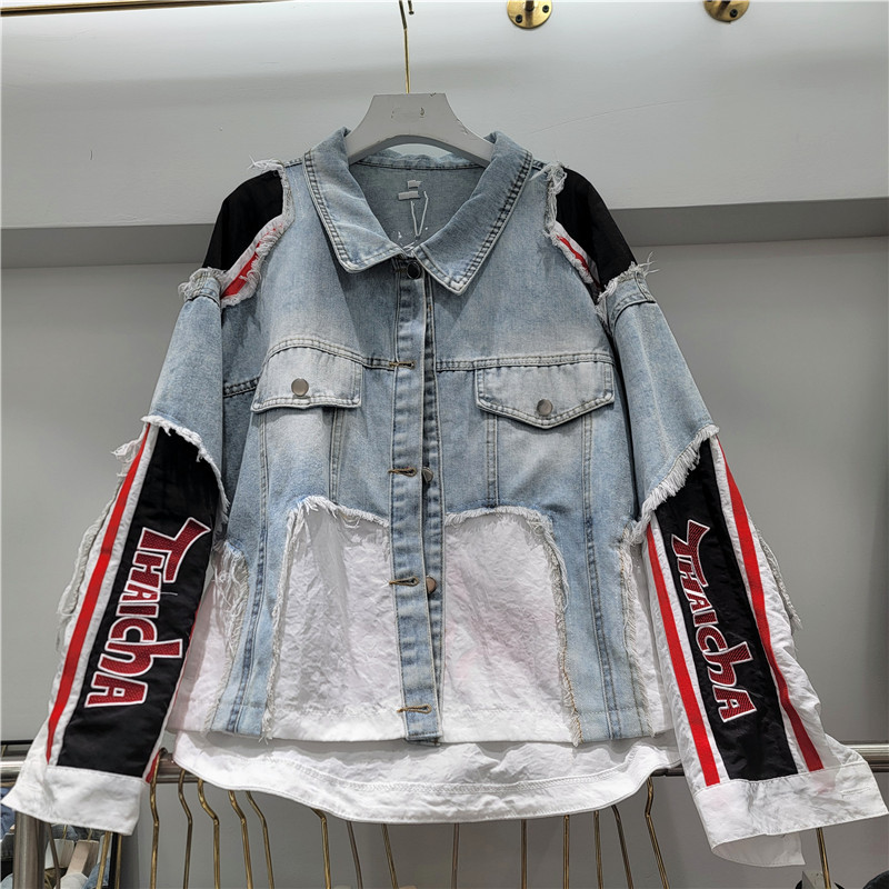 Chaqueta Corta de Mezclilla con Estampado de Letras y Color Contraste para Mujer de Poliéster