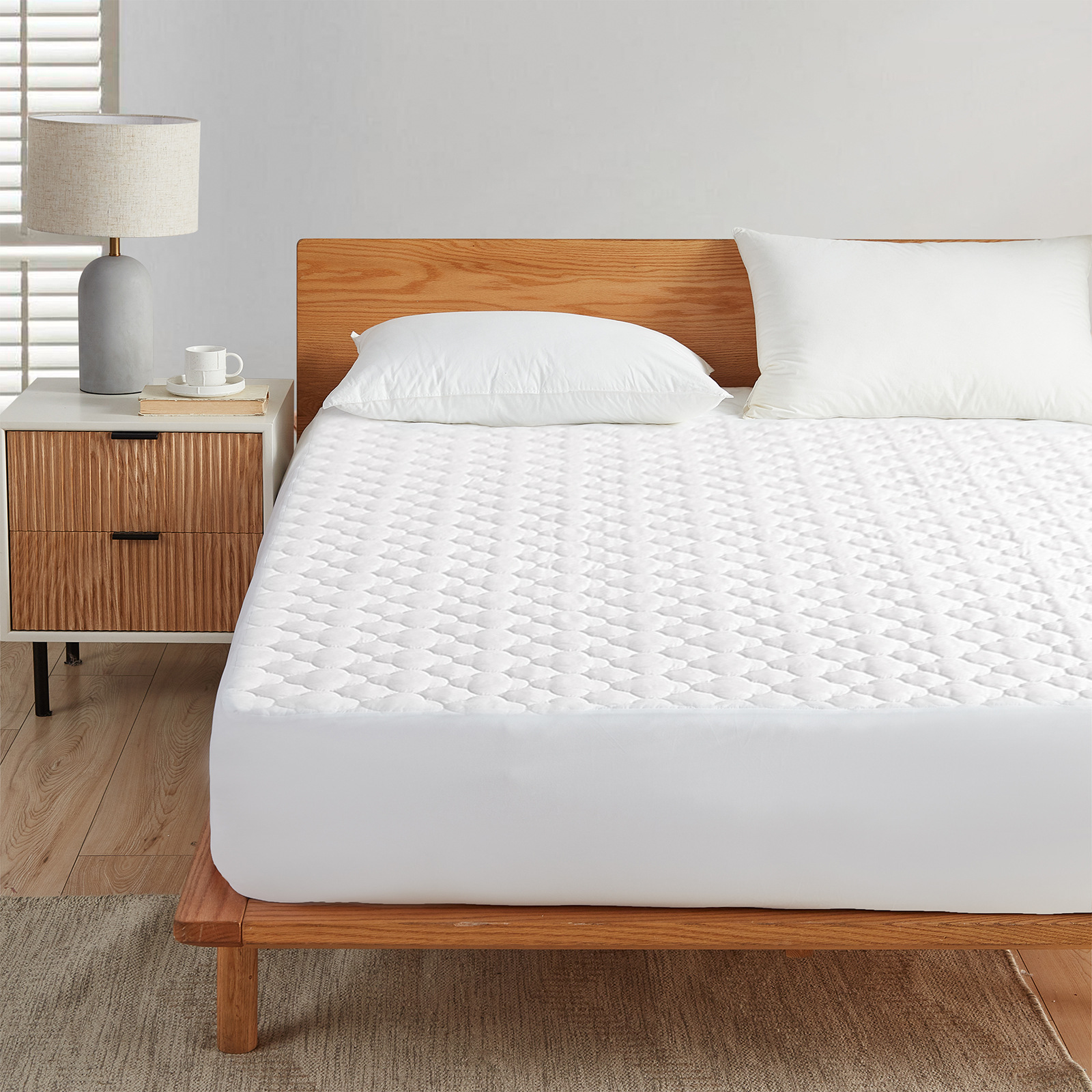 Patrón de pétalos acolchados Funda protectora de sábana impermeable Funda de cojín transpirable y a prueba de polvo Alfombrilla de cama transfronteriza