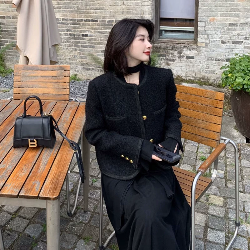 Составная ткань с золотым шелком и небольшим ароматом