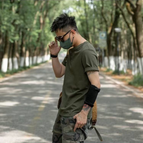 Men's Vintage American Short-Sleeve T-Shirt with Henry Collar, Honeycomb Weave, Trendy V-Neck Polo Shirt