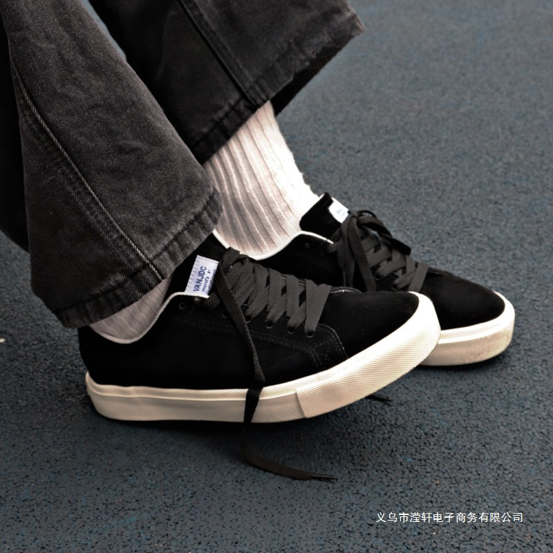 Weng New American Retro Black Sneakers for Male and Female Students, Versatile Canvas Shoes, Breathable and Wear-Resistant Skateboard Shoes for Couples Weng New American Retro Black Sneakers for Male and Female Students, Versatile Canvas Shoes, Breathable and Wear-Resistant Skateboard Shoes for Couples