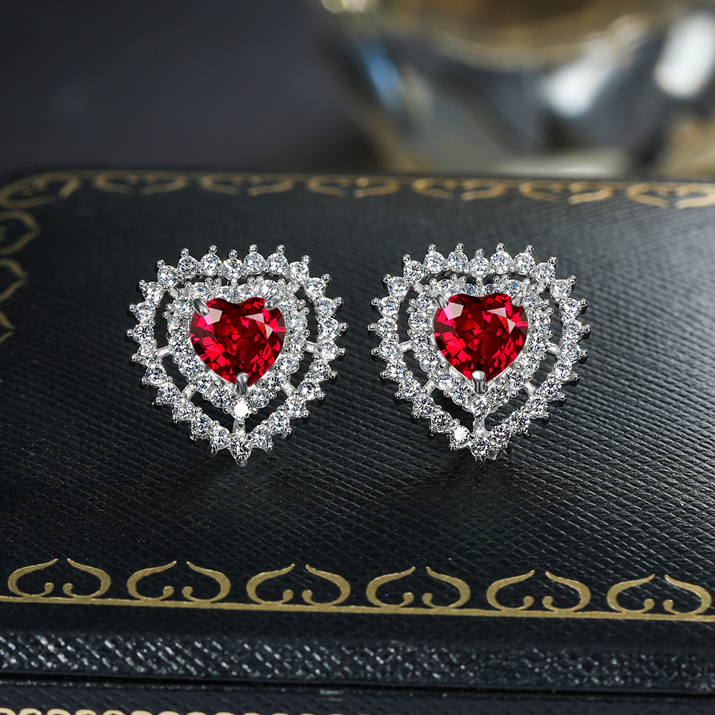 Fashion Heart Shape Copper Inlay Zircon Ear Studs 1 Pair