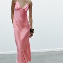 ZR女装 欧美风2025春季新品纯欲风性感露背V领系带丝缎质感连衣裙