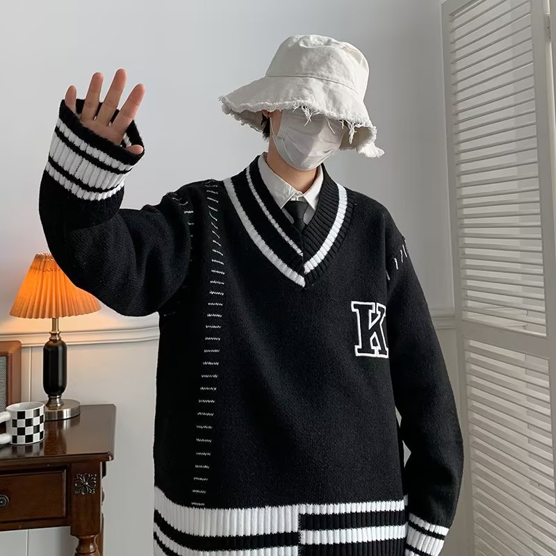 Sweater Image 4
