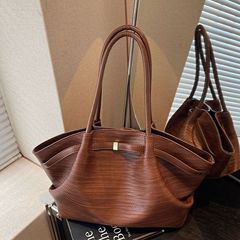 大容量复古腋下包包女2025新款时尚褶皱云朵单肩包休闲通勤托特包