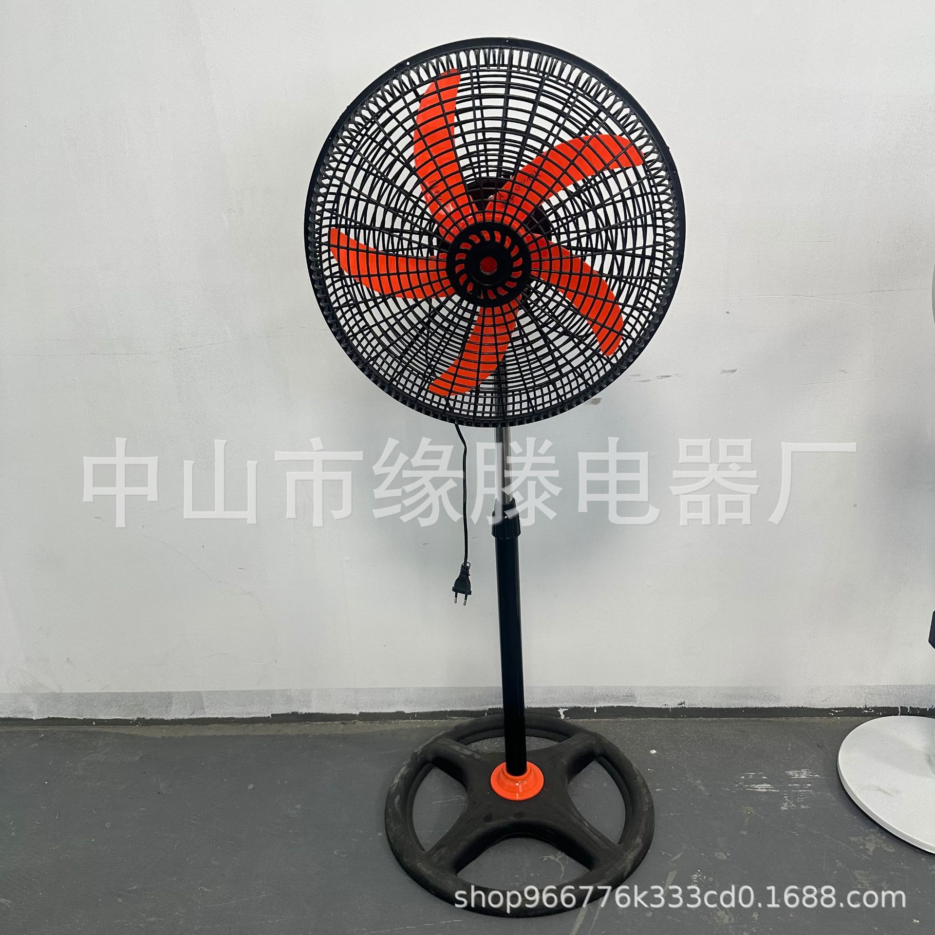 Ventilador de piso de 18 pulgadas transfronterizo uno-en-uno de plástico de malla de hierro de escritorio vertical montado en la pared fabricante de zhongshan impulsado por el viento