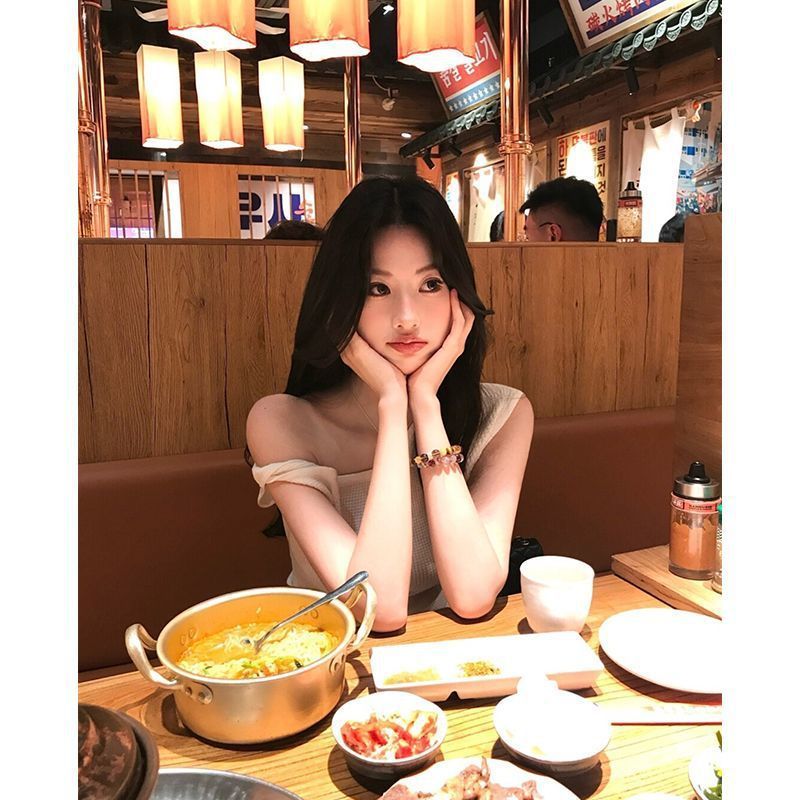 巨好看的两件套夏装白色针织斜肩短袖上衣纯欲蛋糕短裙子韩系套装|undefined