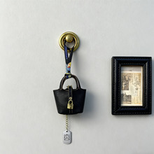 MINI水桶挂饰超纤迷你菜篮子包包挂件高档汽车钥匙包耳机包女百搭