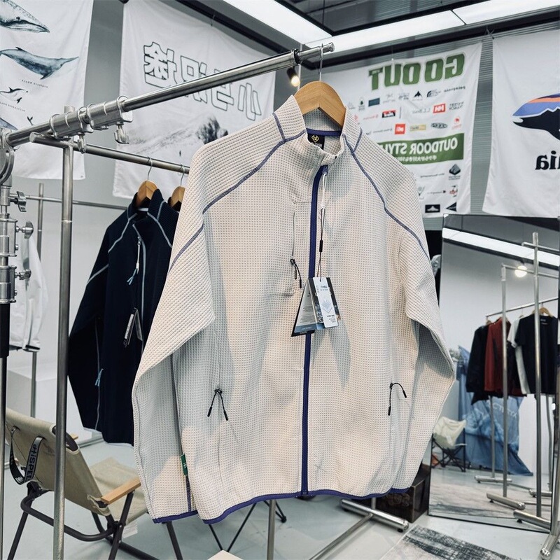 Popular waffle texture moisture-wicking, breathable, quick-drying, cool-feeling, unisex outdoor mountain-style functional jacket Popular waffle texture moisture-wicking, breathable, quick-drying, cool-feeling, unisex outdoor mountain-style functional jacket