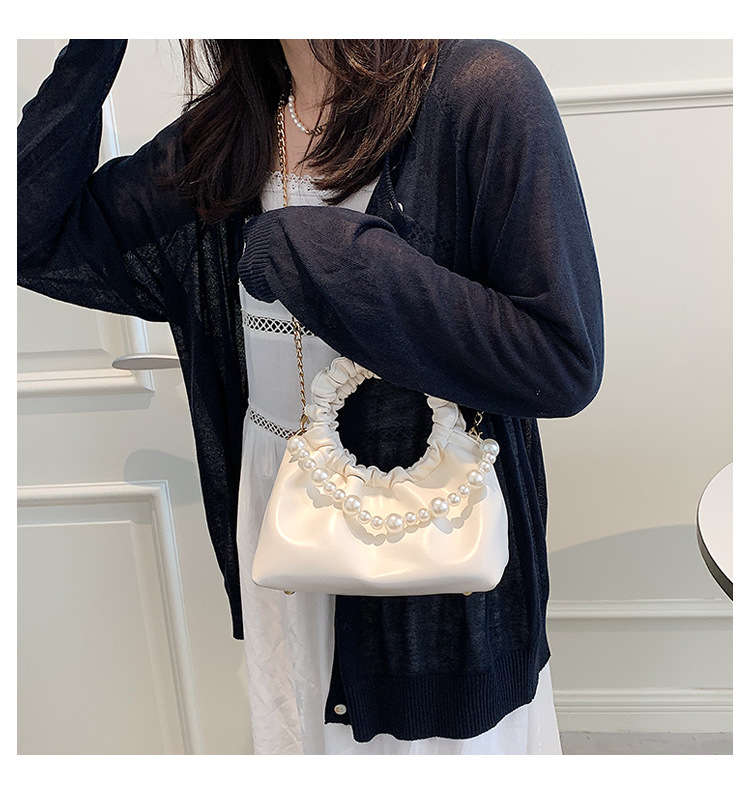 Wholesale Pleated Pearl Chain Solid Color Handbag Nihaojewelry display picture 216