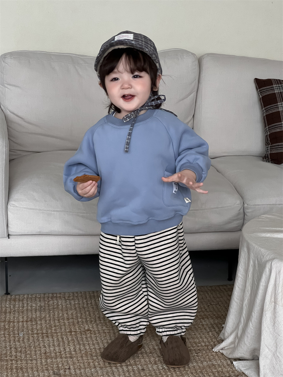 Ropa infantil de otoño y invierno ropa infantil coreana para niños con camisetas de terciopelo y pantalones a rayas gruesas para niñas ropa de invierno bebé