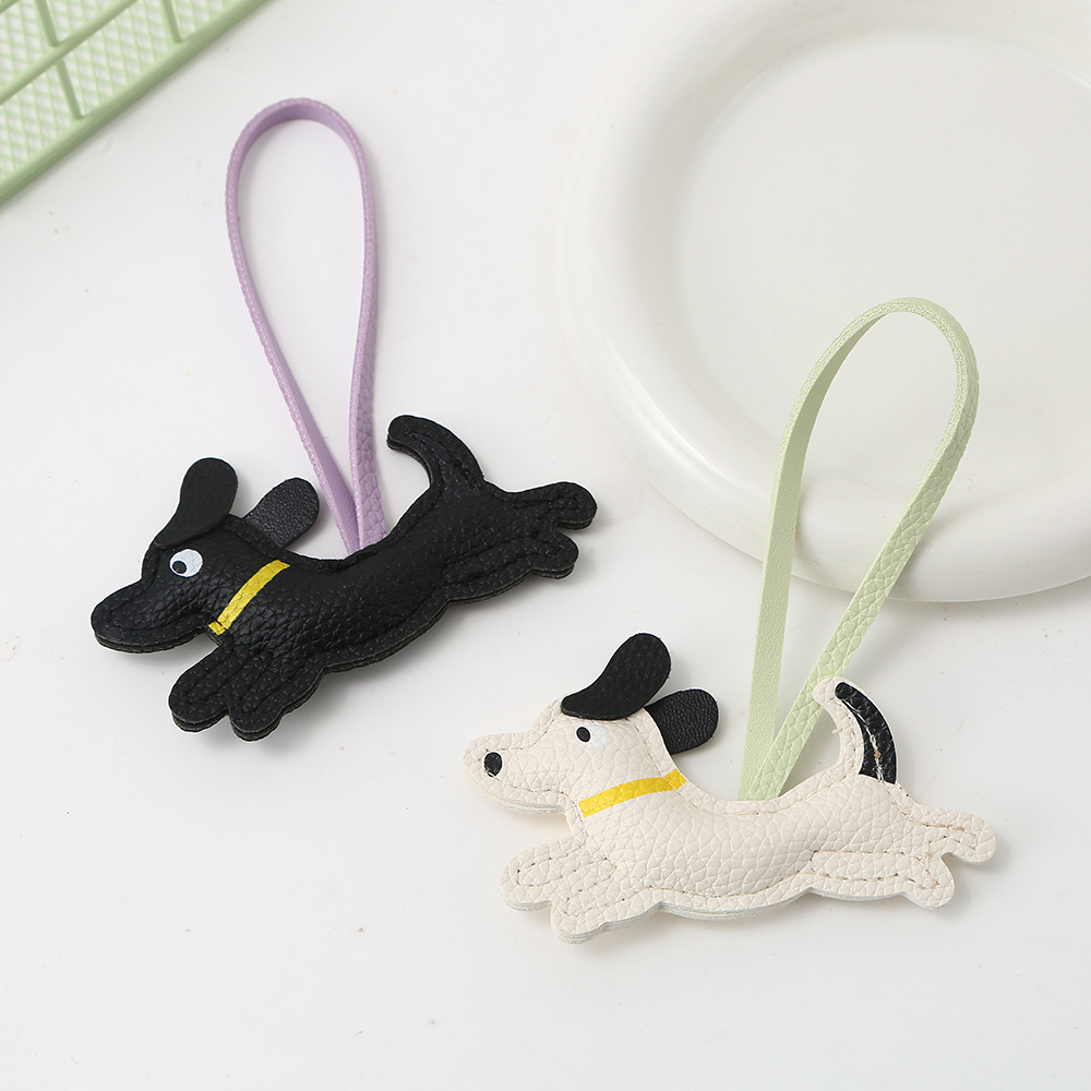 跨境可爱腊肠狗包包挂件 diy挂绳皮革挂件时尚创意小狗钥匙扣挂饰