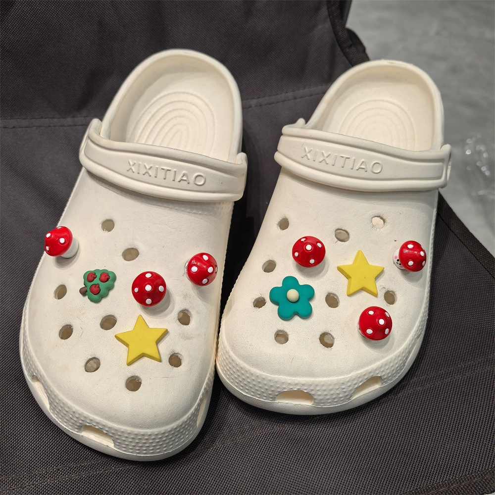 Cute cartoon three dimensional removable accessory, DIY