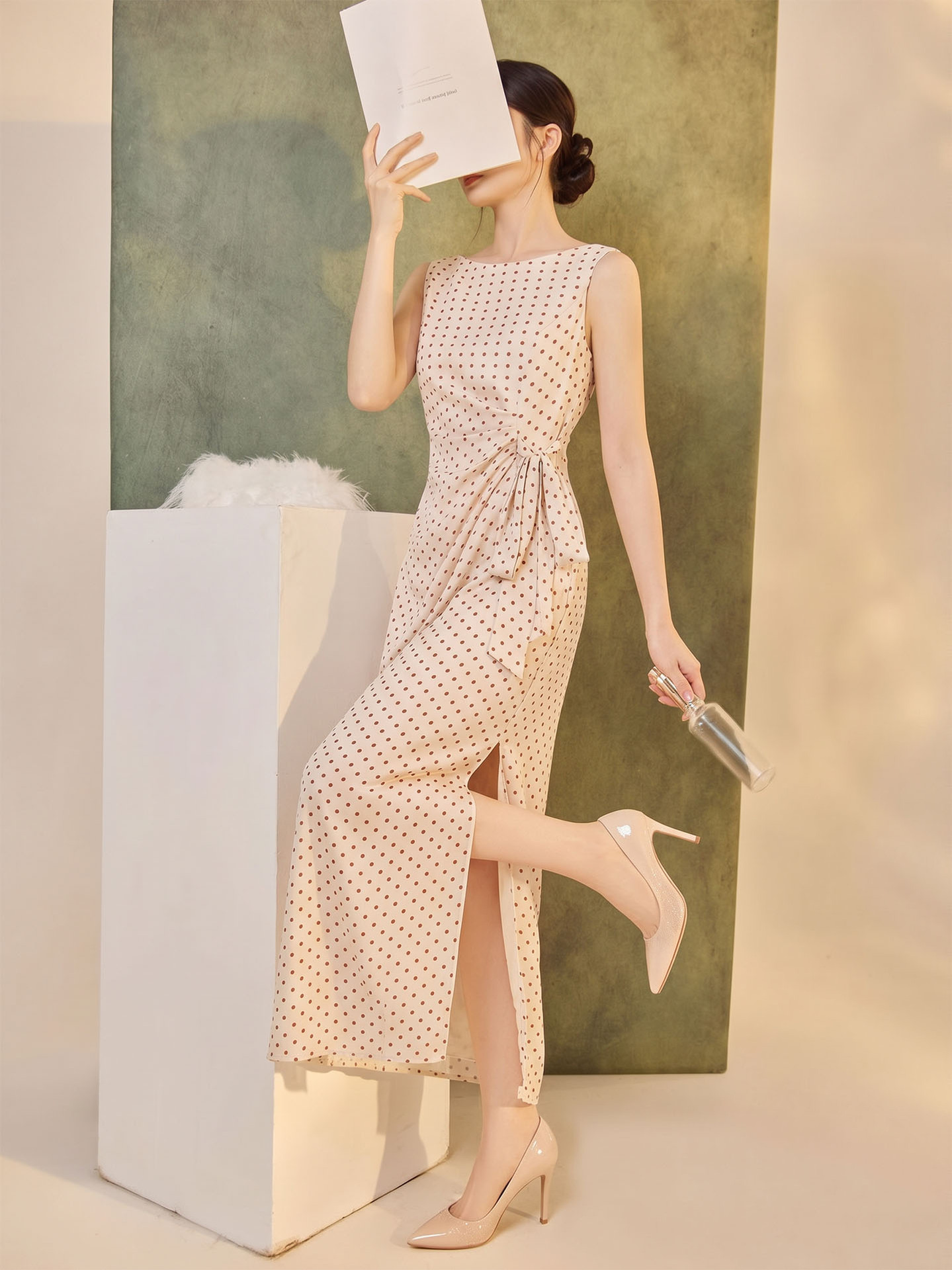 Đầm dài ôm body chấm bi không tay phong cách Trung Quốc mới — Điểm sóng