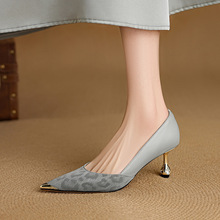 �����۵ĸ߸�Ь�����Ըб��y��ЬŮ������ټ��^Ь��ŮЬ�ٴ�ͨ��