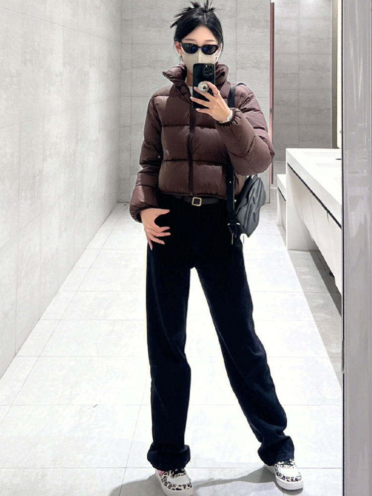 Brown baseball uniform, short down jacket with down, high-quality style, 2025 years, increased thickness