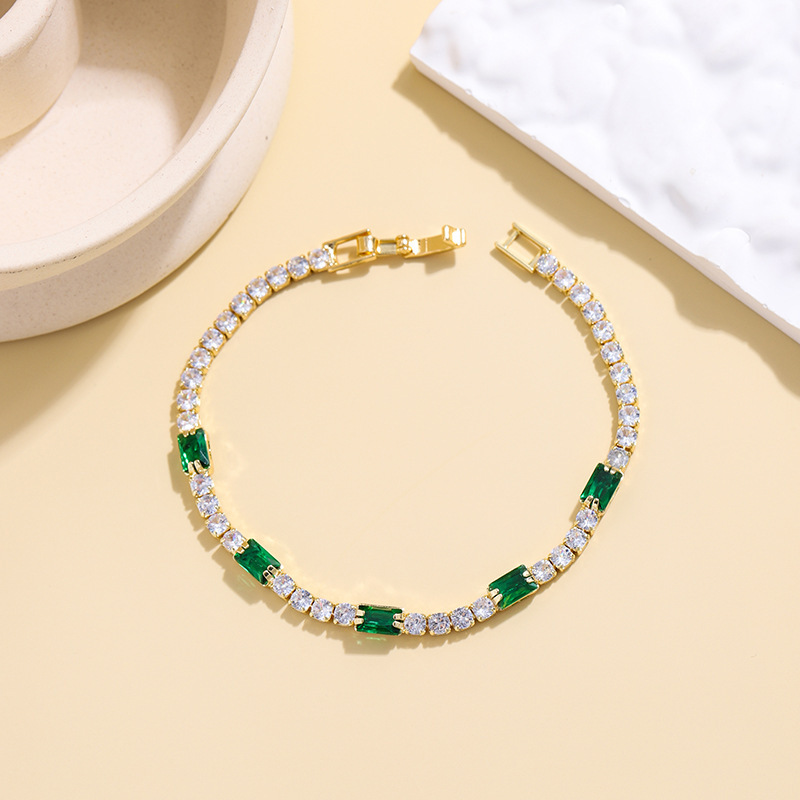 2024 New Hot Small Light Luxury High-End Bracelet European and American New Zircon Bracelet Temperament Versatile Manufacturer Wholesale 2024 New Hot Small Light Luxury High-End Bracelet European and American New Zircon Bracelet Temperament Versatile Manufacturer Wholesale