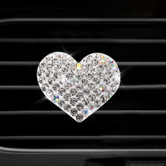 Car air vent essential oil diffuser creative diamond heart car air conditioner fragrance holder decorative clip diamond car interior decoration