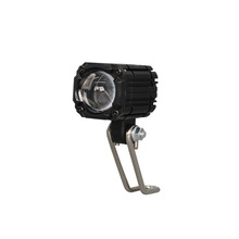 ledĦ��܇�Rǰ���h��һ�w늄�܇�����ҕ�RС���Ħ��܇�������