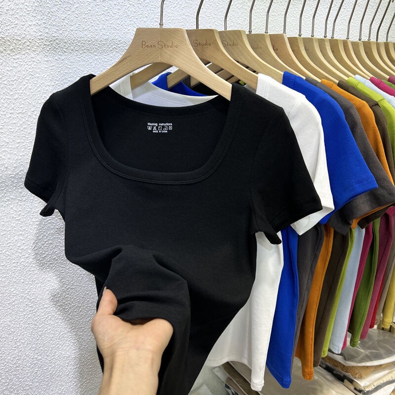 2025 夏の新スタイルスクエアネック露出鎖骨無地半袖 Tシャツ女性のスリムスレッドスリムショルダートップ|undefined