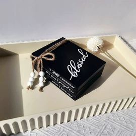 木质工艺品;装饰挂牌;金属工艺品