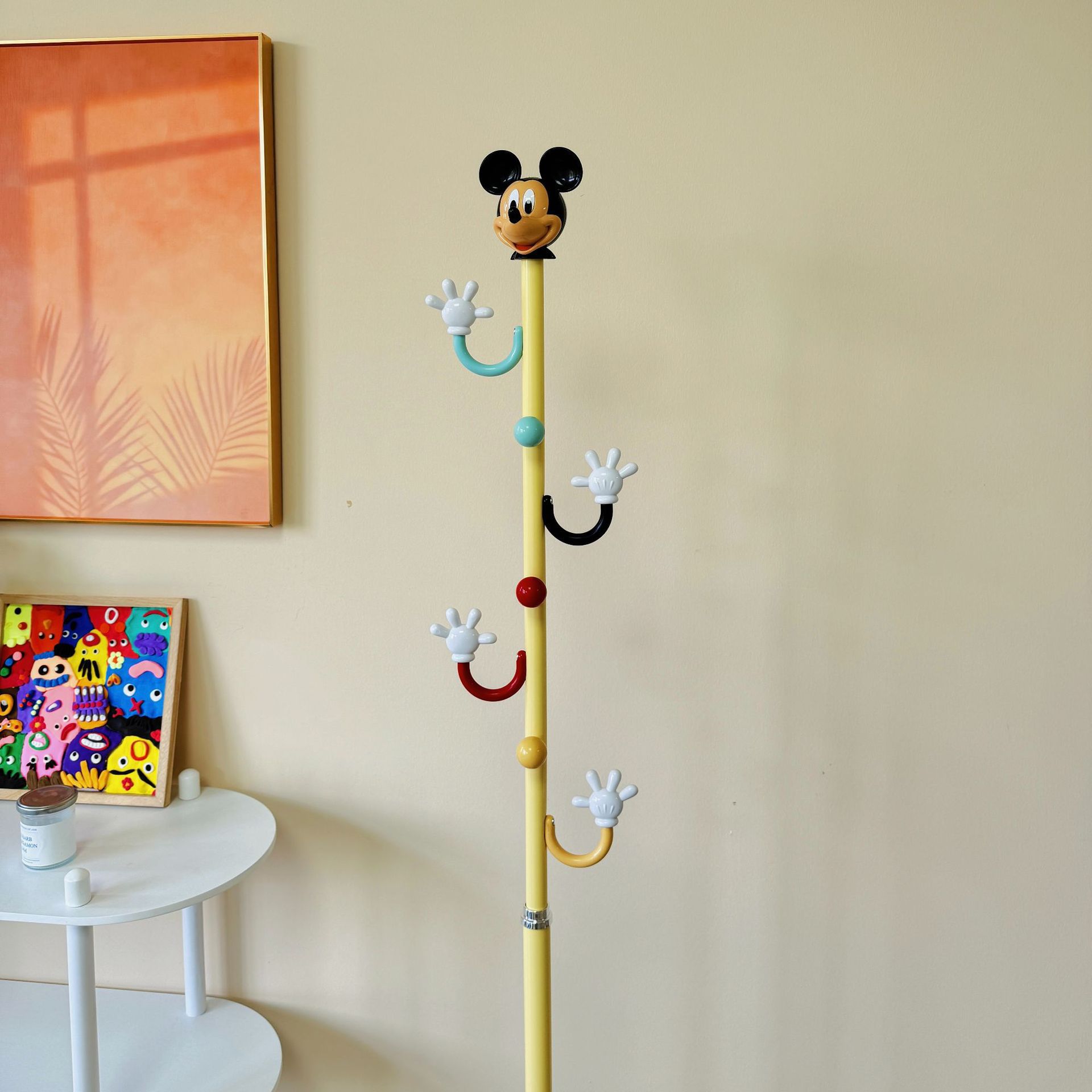 Mickey Floor-Standing Coat Rack for Kidsren's Home Multi-Functional Entrance Coat Rack for Bedroom and Living Room, Small and Does Not Take up Space