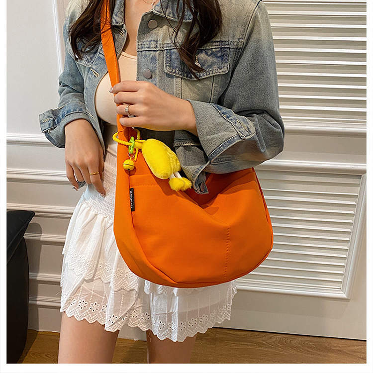 Simple solid-color canvas bag 2024 new style Japanese large-capacity single-shoulder dumpling bag, versatile for school and commuting crossbody bag undefined